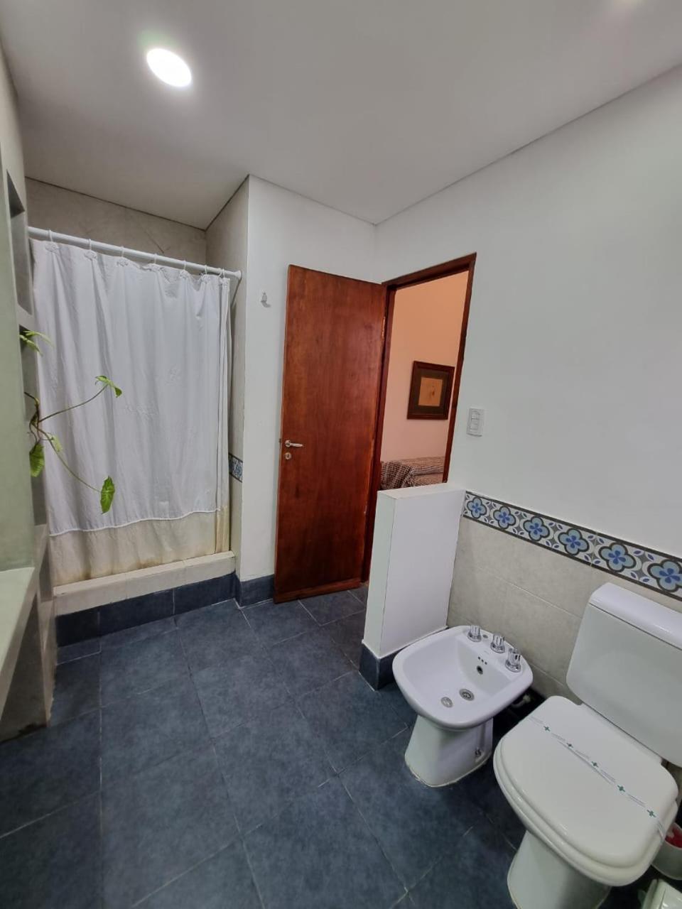 Casa Alvarado Hostel Salta Rom bilde
